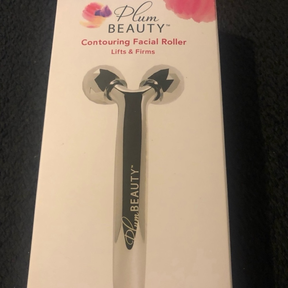Plum Beauty Facial Roller - Picture 6 of 7